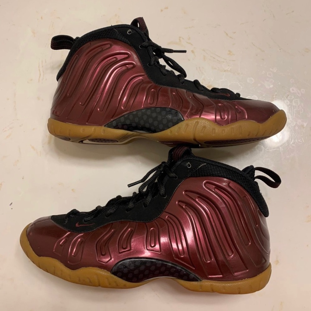 maroon foamposites